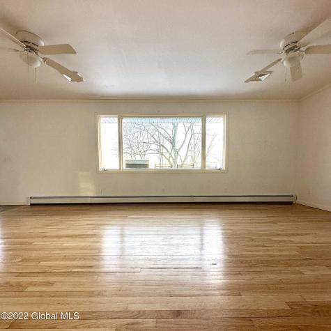 27 Reservoir Road New Baltimore NY 12192