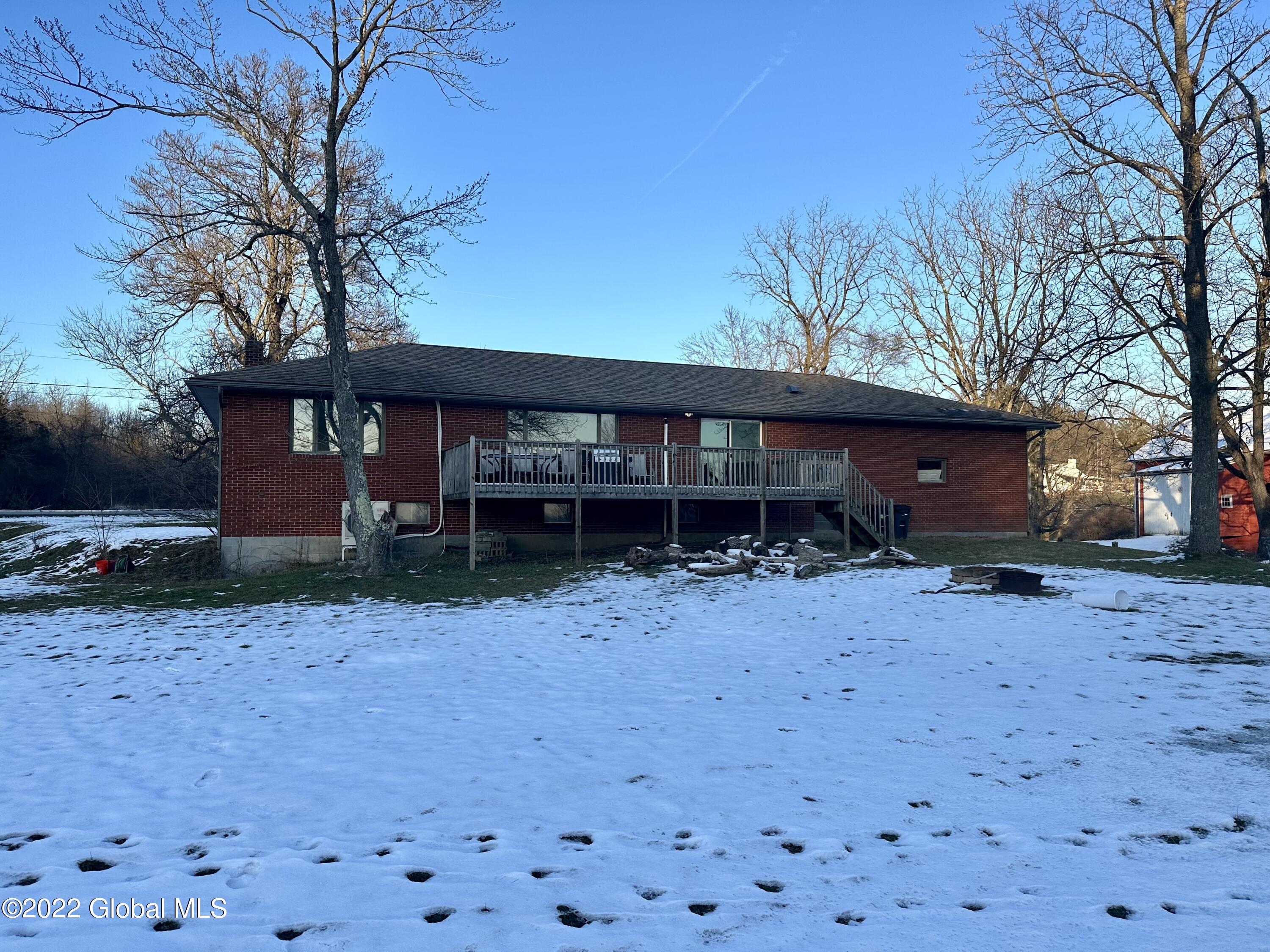 27 Reservoir Road New Baltimore NY 12192