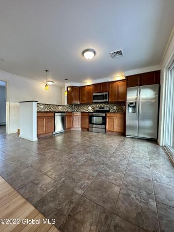27 Reservoir Road New Baltimore NY 12192
