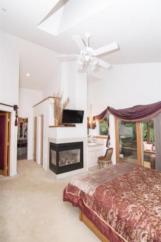 3 Rainbow Way Malta NY 12020