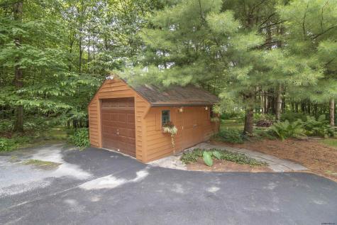 3 Rainbow Way Malta NY 12020
