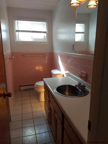 597 Via Ponderosa Guilderland NY 12303