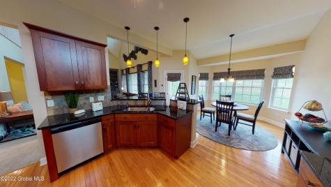 32 Sheldon Drive Mechanicville NY 12118