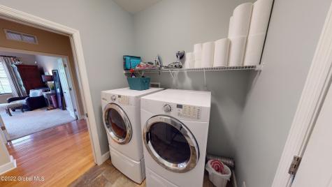 32 Sheldon Drive Mechanicville NY 12118