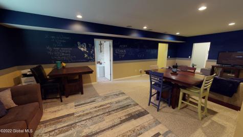 32 Sheldon Drive Mechanicville NY 12118