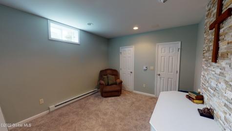 32 Sheldon Drive Mechanicville NY 12118