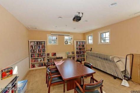 32 Sheldon Drive Mechanicville NY 12118