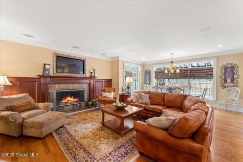 200 Agostino Avenue Niskayuna NY 12309