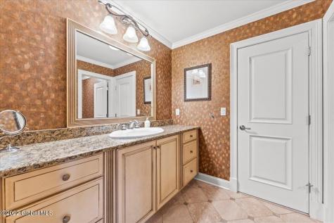 200 Agostino Avenue Niskayuna NY 12309