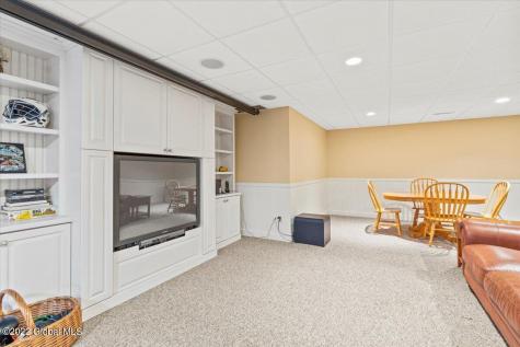 200 Agostino Avenue Niskayuna NY 12309