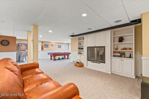 200 Agostino Avenue Niskayuna NY 12309