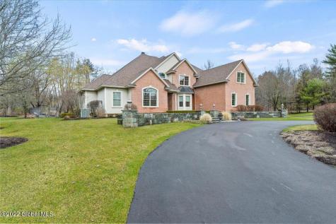 200 Agostino Avenue Niskayuna NY 12309