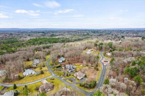 200 Agostino Avenue Niskayuna NY 12309