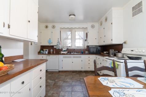 264 Lenox Avenue Albany NY 12208