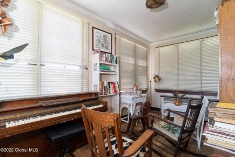 264 Lenox Avenue Albany NY 12208