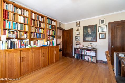 264 Lenox Avenue Albany NY 12208