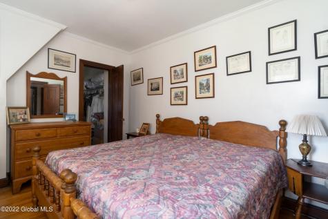 264 Lenox Avenue Albany NY 12208