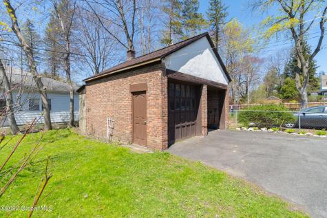 264 Lenox Avenue Albany NY 12208