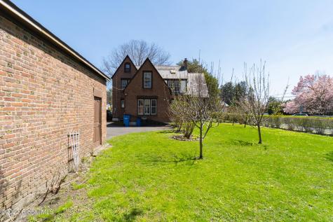 264 Lenox Avenue Albany NY 12208