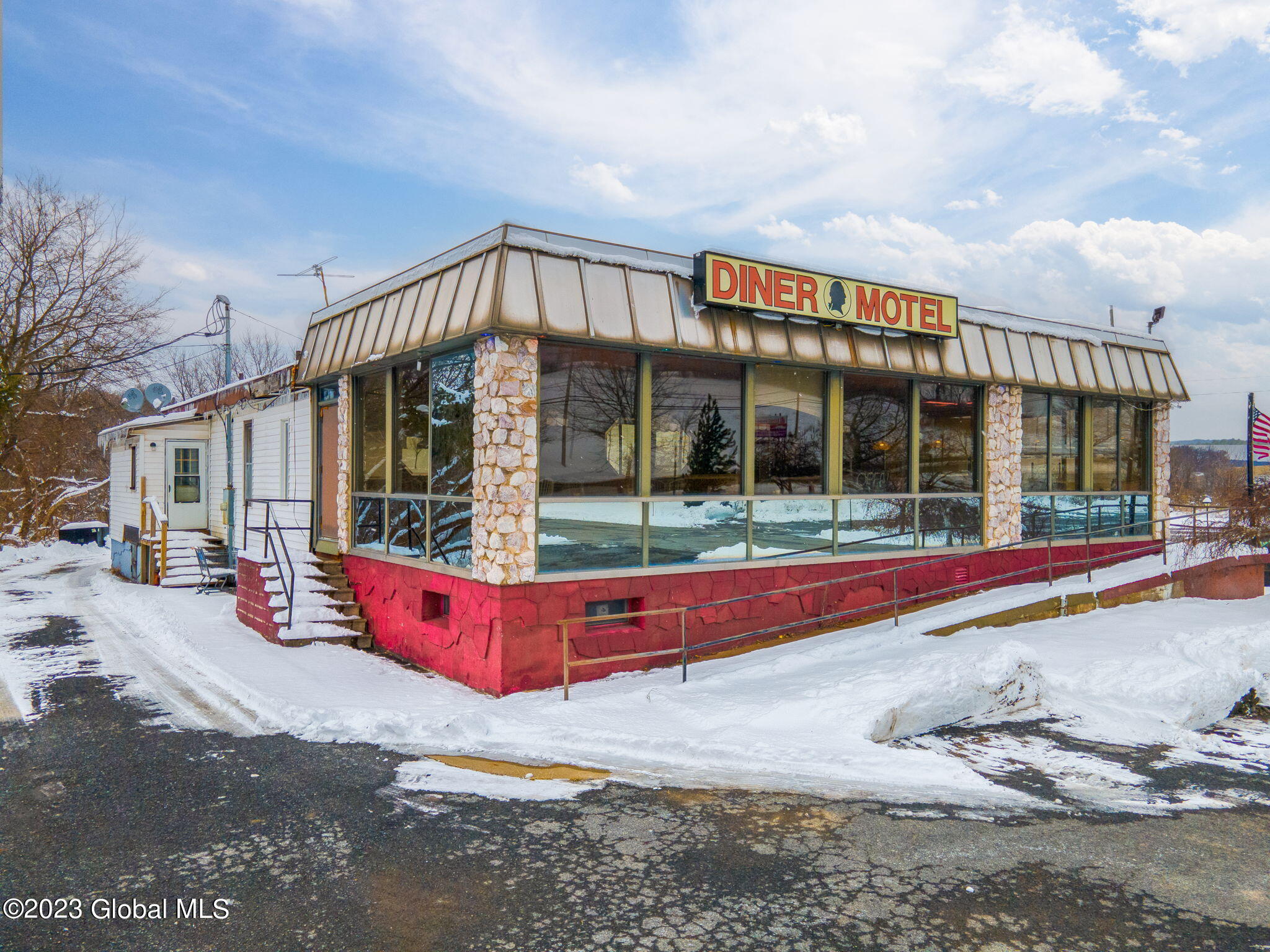 1009 E Main Street Cobleskill NY 12043