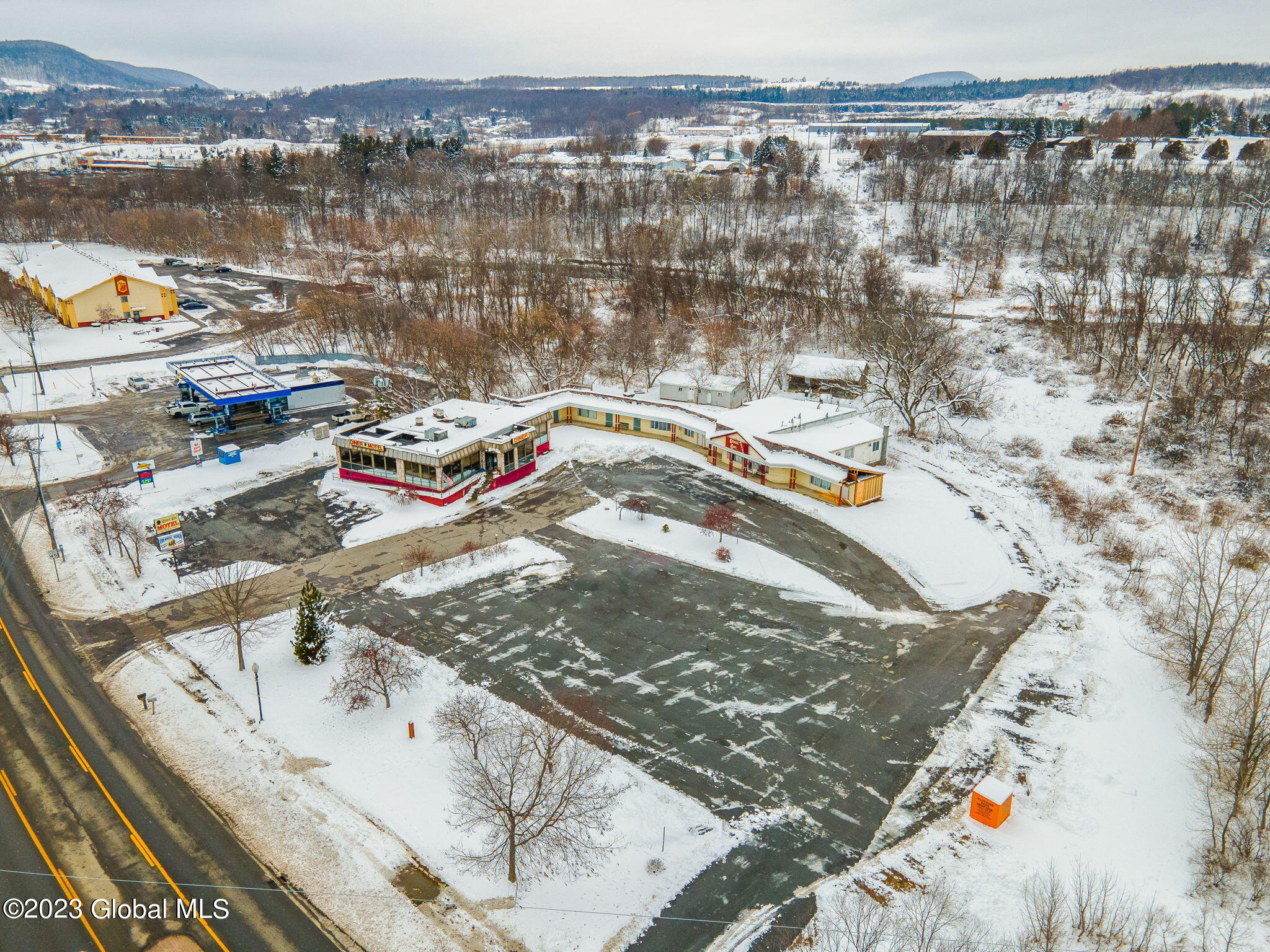 1009 E Main Street Cobleskill NY 12043