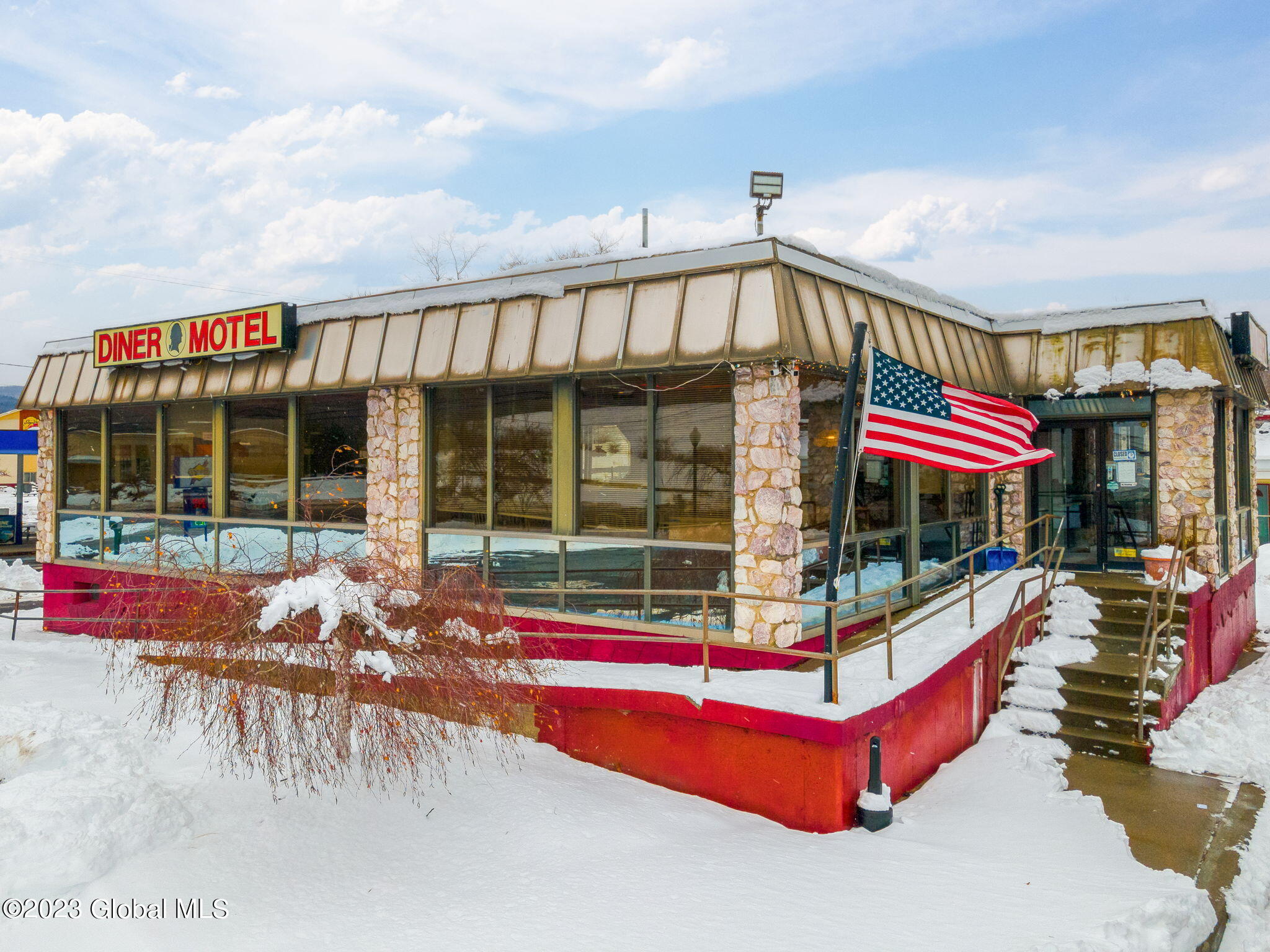 1009 E Main Street Cobleskill NY 12043