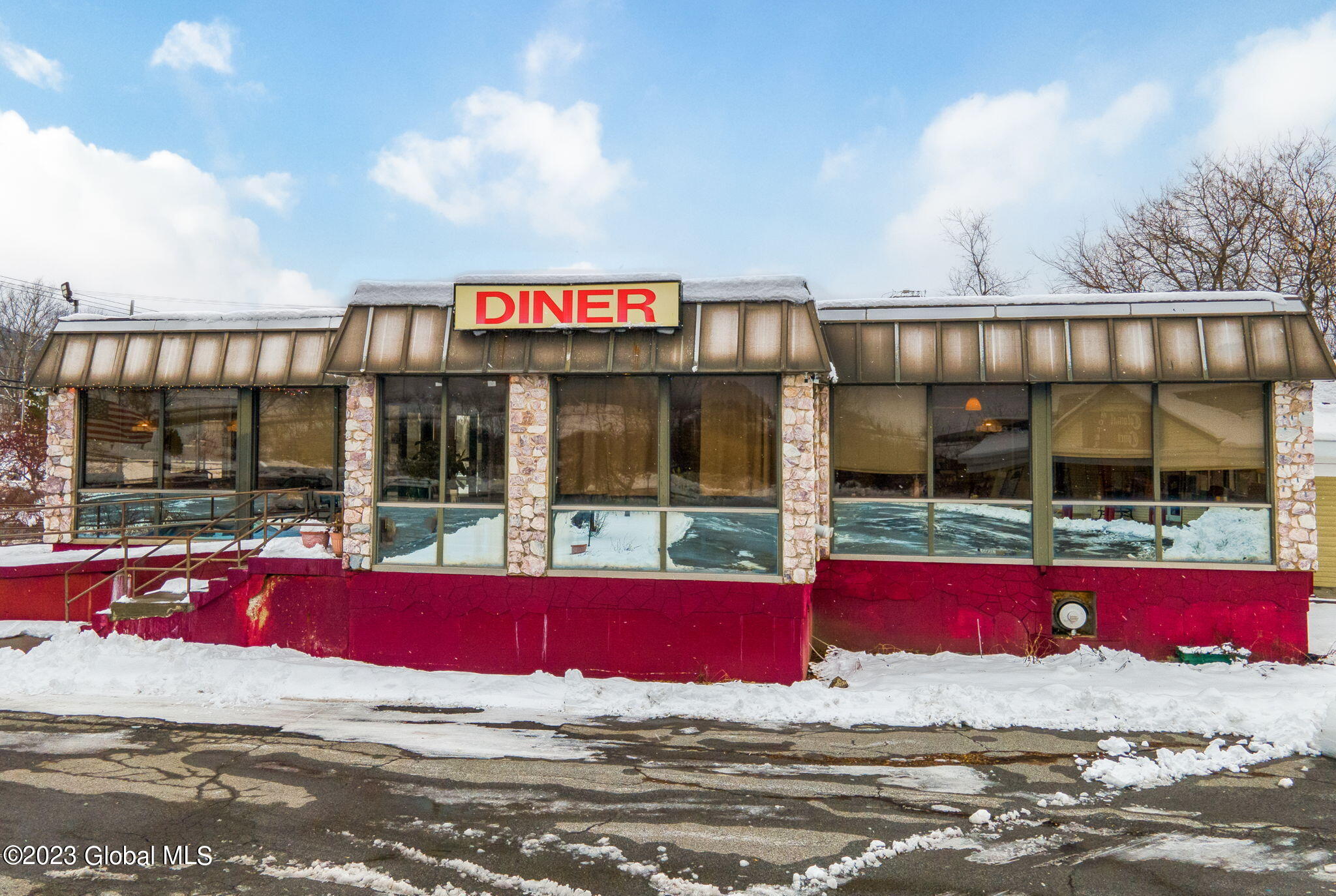 1009 E Main Street Cobleskill NY 12043