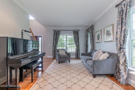 85 Chatsworth Way Clifton Park NY 12065