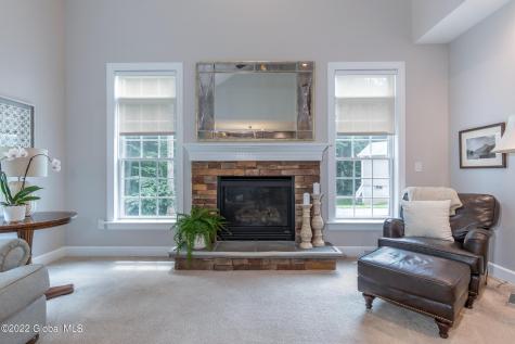 85 Chatsworth Way Clifton Park NY 12065