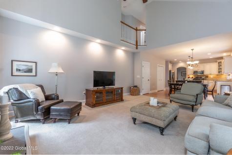85 Chatsworth Way Clifton Park NY 12065