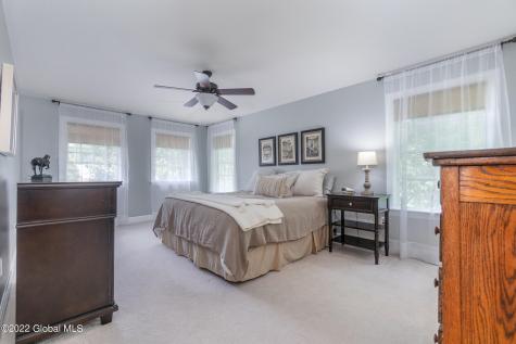 85 Chatsworth Way Clifton Park NY 12065