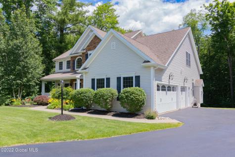 85 Chatsworth Way Clifton Park NY 12065