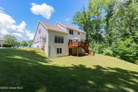 85 Chatsworth Way Clifton Park NY 12065