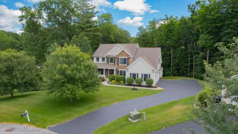 85 Chatsworth Way Clifton Park NY 12065