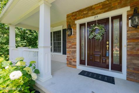 85 Chatsworth Way Clifton Park NY 12065