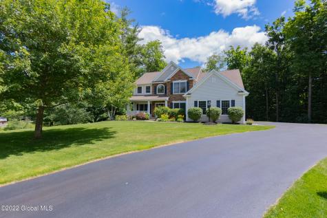 85 Chatsworth Way Clifton Park NY 12065