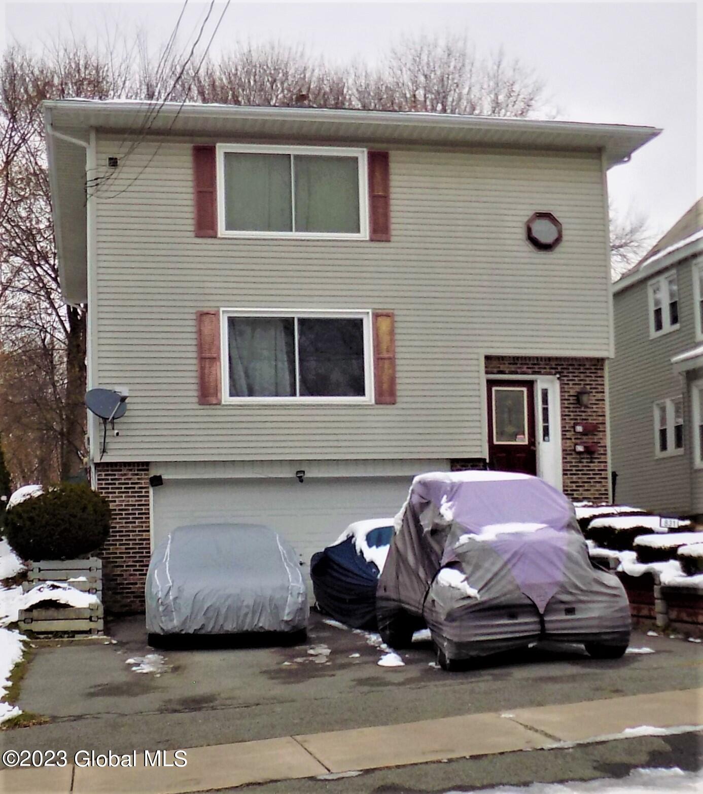 829-831 Salina Street Schenectady NY 12308
