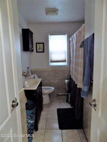 829-831 Salina Street Schenectady NY 12308