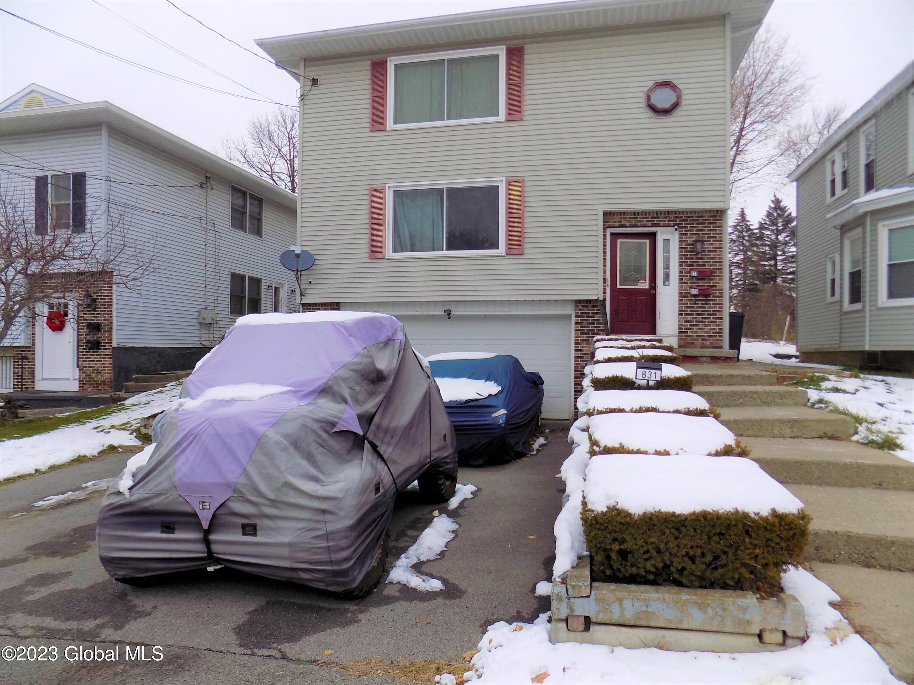 829-831 Salina Street Schenectady NY 12308