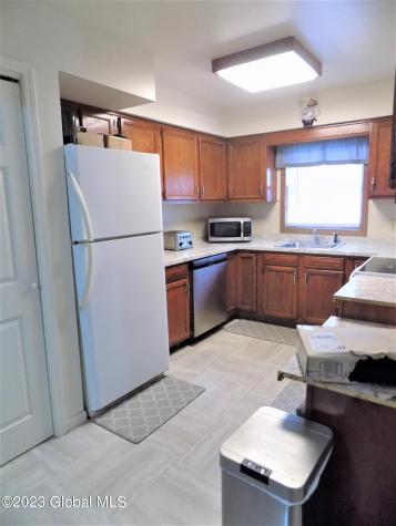 829-831 Salina Street Schenectady NY 12308